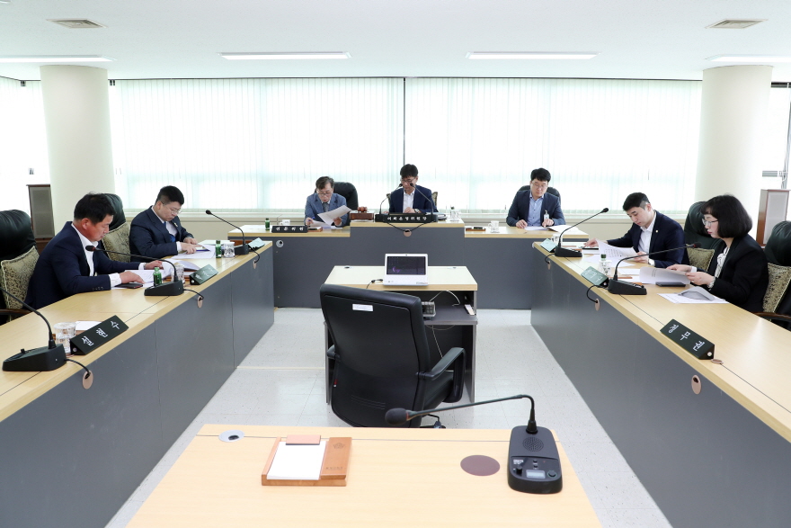 20200521 의원연구단체 회의 (3).JPG