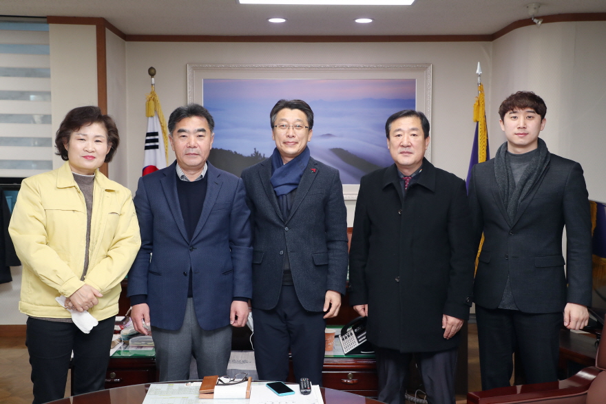 20201217 김해시의회 의장 밀양시의회 방문 (13).JPG